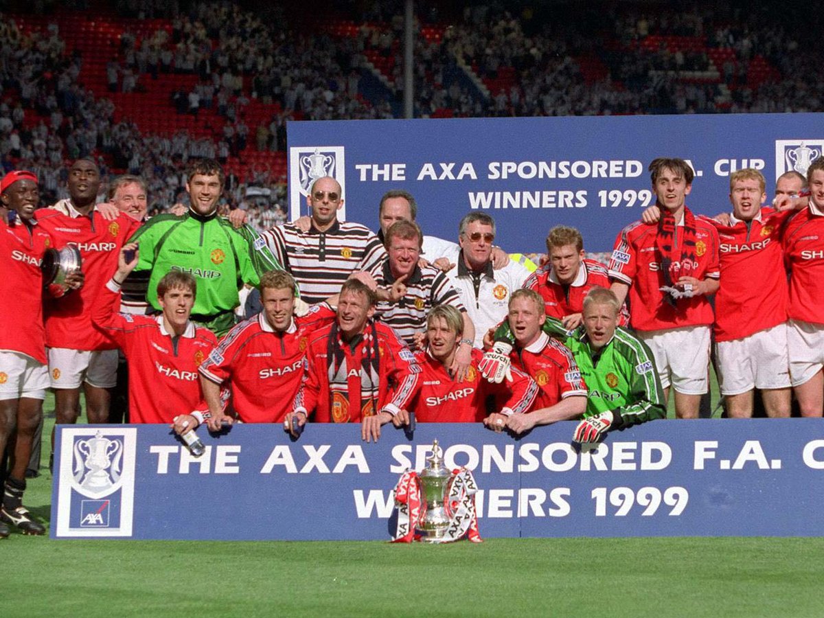 Retro_Utd's tweet photo. The greatest PL side in history. https://t.co/cSsQ7OzC7l