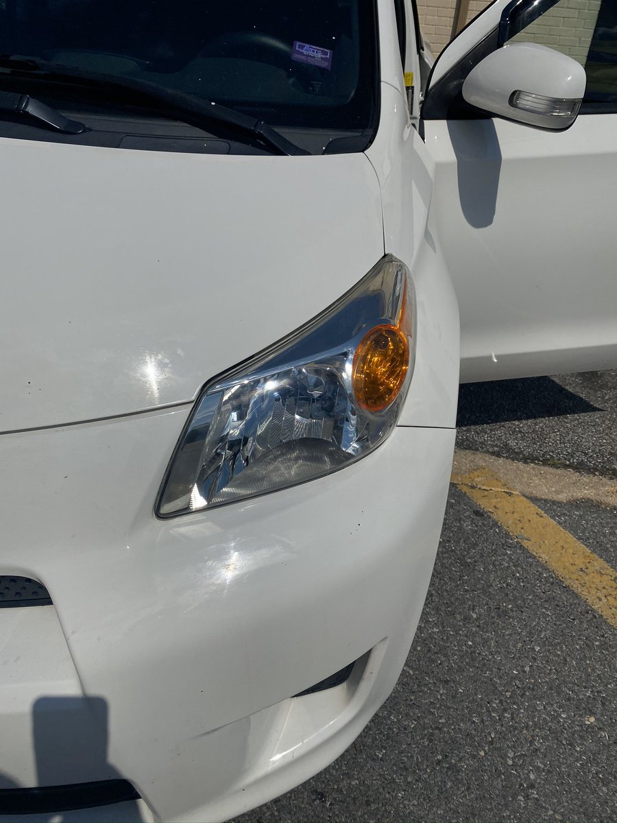 CnDAutoBody's tweet photo. PSA🗣 Get your headlights restored so you can see better at night!! Last thing you want is to be face to face with a deer and it’s too late !! #Savethedeer #saveurself https://t.co/CzN6bmrwDn