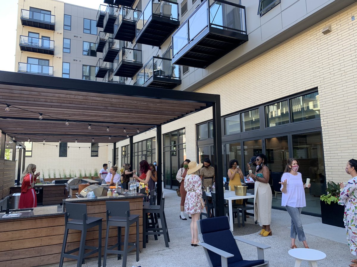 SusanSchuster's tweet photo. .@bluecrossmn honored to join w/ fellow @HOTC 2019 #100yearsofvolunteers annual sponsors today 2 celebrate #twincities #volunteerism & the final component of the 2019 year of social impact. Virtual book launch July 23 https://t.co/2Bae984Umz Join us! https://t.co/iwq8HOFZZV