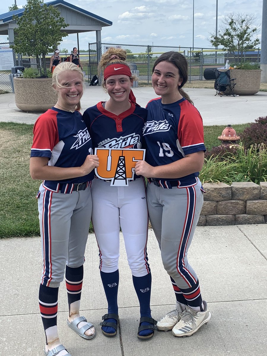 Pride-Scarlet’s <a href="/Tori_Long26/">tori long</a> <a href="/alyssasheely23/">Alyssa Sheely</a> and <a href="/kelly_szolek/">Kelly Szolek</a> getting a mid week workout at the University of Findlay Prospect Camp.  Thank you Coach Lowe and Coach Leedy.  <a href="/DloweOilerkid/">Danielle Lowe</a> <a href="/CoachLeedy/">Lane Leedy</a> <a href="/UFOilerSoftball/">Findlay Softball</a> <a href="/pride_ohio/">Ohio USSSA Pride</a>