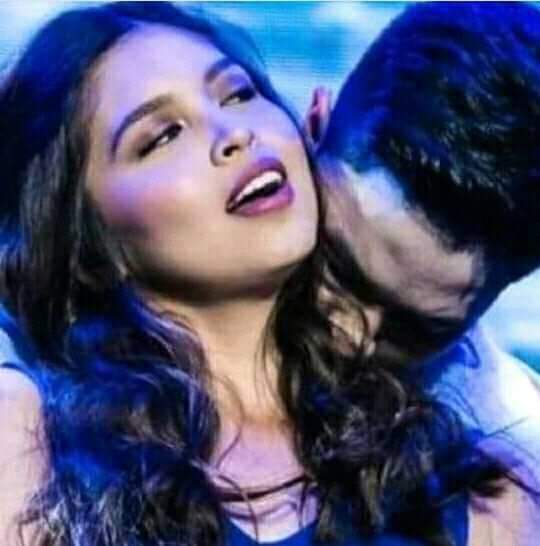 Happy five years ma pero etong ganap na eto 3yrs ago na na kahit san man makarating ang alon babalik at babalik sya kung san nararapat at ayun na nga tagal ng nakabalik ang alon!!!!!
😍😍😍happy5 years <a href="/aldenrichards02/">Alden Richards</a> <a href="/mainedcm/">Maine Mendoza</a> 
#ALDUBatADN5YearsNa