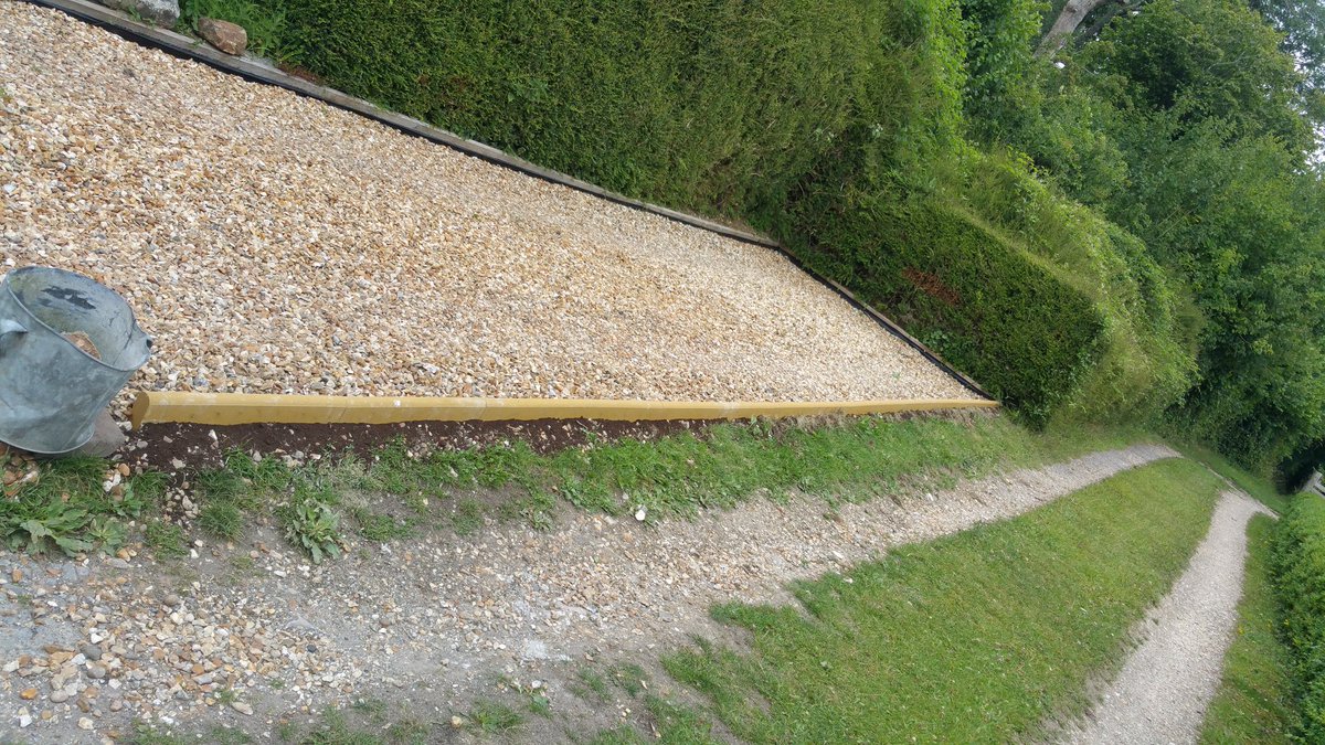 RCRservices's tweet image. Edging stones today out in the country side 😊