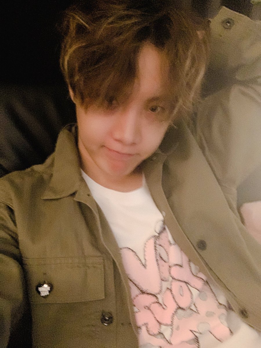 4O4_twt's tweet photo. Reviví solamente para contarles que he estado escuchando como loco lo nuevo de @ArcxdiaOfficial. Es un temazo, no les miento gente, no sé qué hacen sin escuchar este hit todavía. Yo que ustedes, lo reconsideraría... 🥴

#ArcadiaDrip
#THADEUS_404 #JHOPE_404 https://t.co/UUchIdOkk0