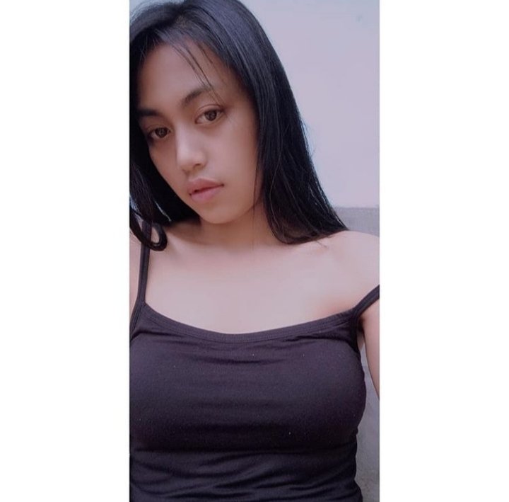 Dian33914092's tweet photo. yg cantik kaya kak jessica aja masih diselingkuhin,apa kabar gw yg cuma remah2 martabak 🙃 #Jessica  #ericko #listy https://t.co/ZrDLv1FiF6