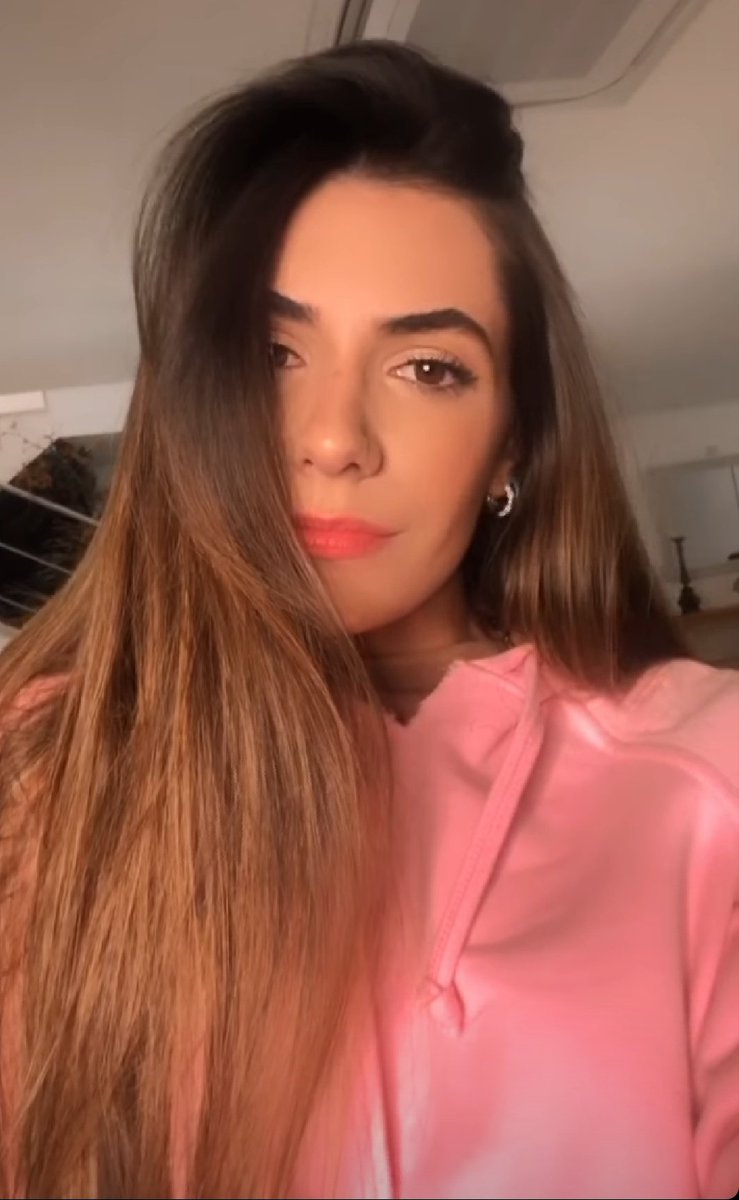 recadolr's tweet photo. por deus você não tem um defeitinho 🥺🤧🥰🤩 https://t.co/32wgQu1lVk