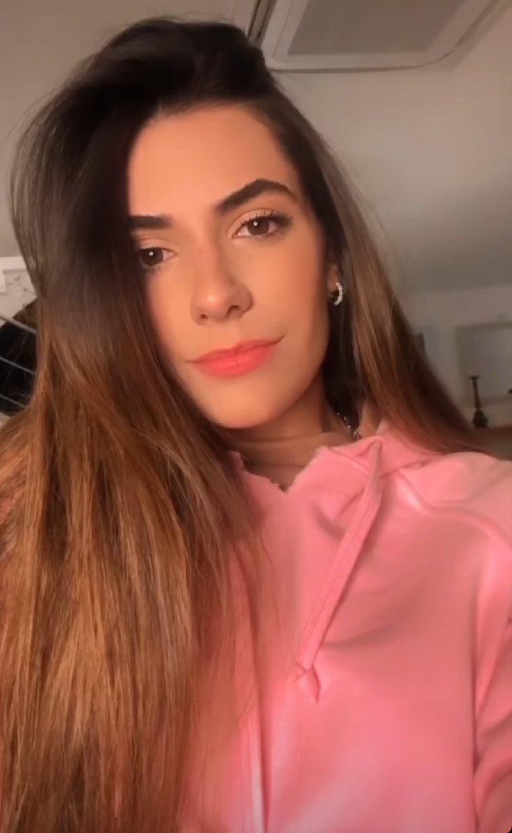 recadolr's tweet photo. por deus você não tem um defeitinho 🥺🤧🥰🤩 https://t.co/32wgQu1lVk
