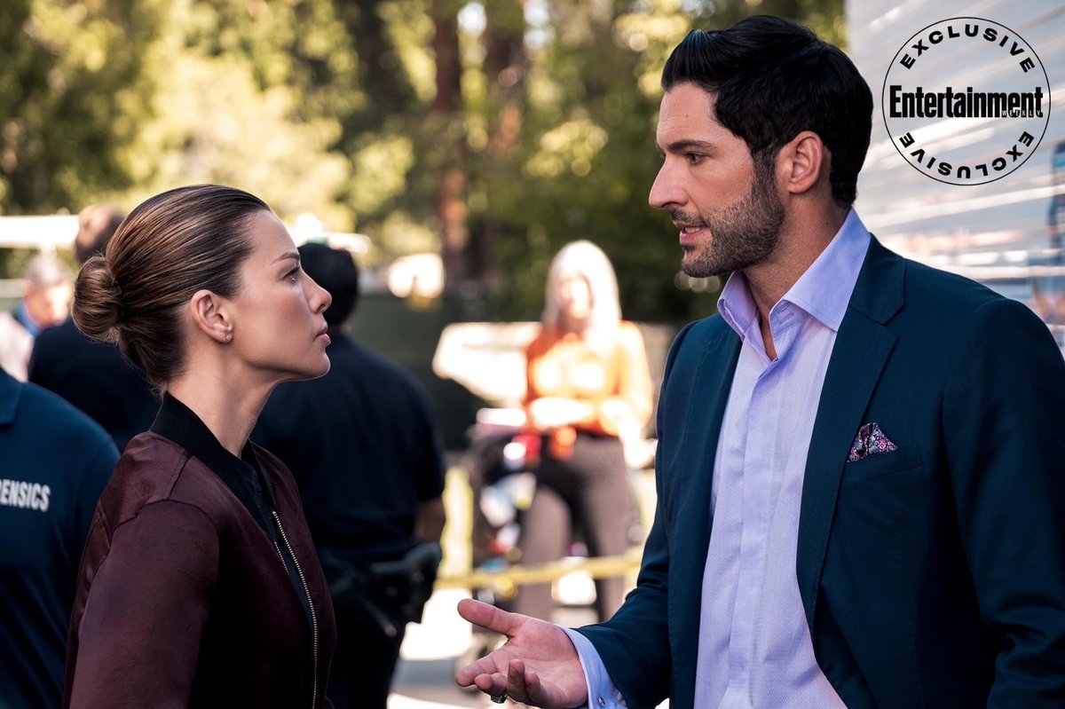 devil666tt's tweet photo. По-моему даже на этом фото они химичат!!! #люцифер #lucifer #LuciferNetflix https://t.co/pgh07FVApd