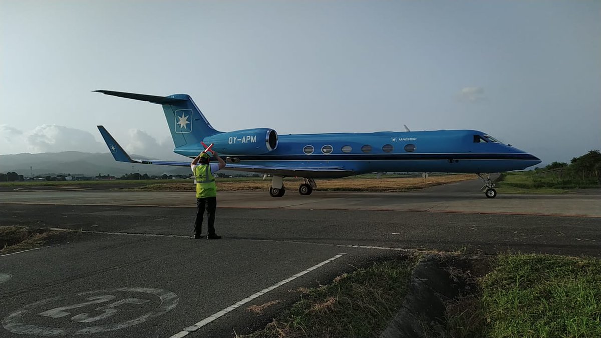 tocumenaero's tweet photo. Esta tarde se realizó en el Aeropuerto Internacional de Tocumen el cambio de tripulación de la embarcación @MaerskPA donde llegaron 6 y salieron 7 marinos.

La @AMP_Panama coordinó la operación con destino Copenhague, a través de la aeronave Gulfstream V(5)✈

#QuedateEnCasa https://t.co/8qpiplxjDZ
