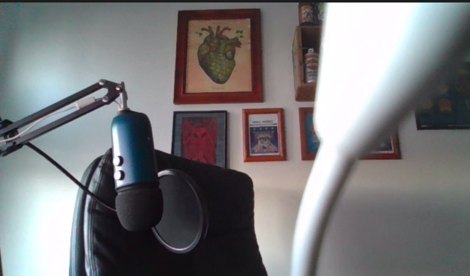 BrewInterviews's tweet photo. That moment when you're recording and the first floor of your podcast partners apartment catches fire... #sheissafe #fire #apartments #podcasting #podcast #WhateverItTakes #allalone #abandoned https://t.co/CA2pc0tlxJ
