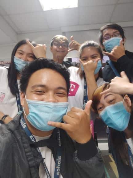 alymusicrosaldo's tweet photo. Last pics before ecq at bago mag resign si hani!!! HAHAHAHHAHAA
@AbalosHaniel: hand sign ng wave 10
Kami: 🖐🖐
@johnryubalde: Mga bobo yung ganto 🤙 di ganyan!
HAHAHAHAHAHAHHAHAHA
#WaveXperts ❤❤ https://t.co/MJA1J2xsD7