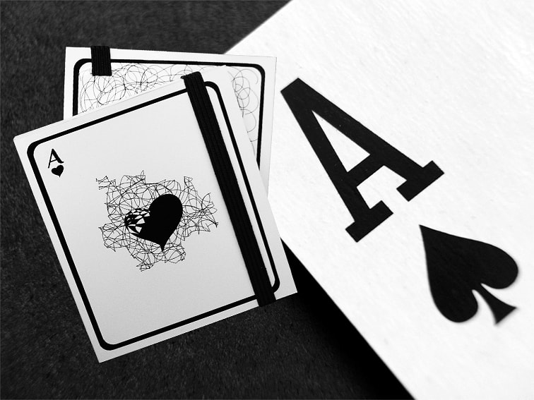 punta_libre's tweet photo. En el #poker nos gusta jugar con la intuición y el corazón.
#minilibreta #historiasviajeras #escritos https://t.co/IA4rJJK8bR
