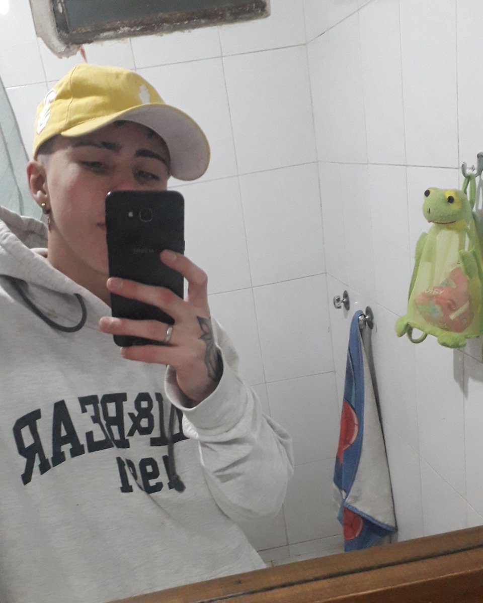 Horrible me queda ajajja.

Clave la 🐸