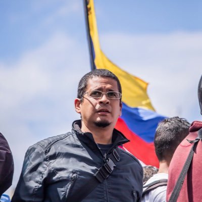 #LibertadParaNicmerEvans  el atropello injustificado de <a href="/NicolasMaduro/">Nicolás Maduro</a> contra el politólogo <a href="/NicmerEvans/">Nicmer Evans</a> al igual que ha pasado con otros líderes políticos, expresa la cobardía de querer callar arbitrariamente a quienes piensen contrario a su gobierno #DHH #LibertadDeExpresión