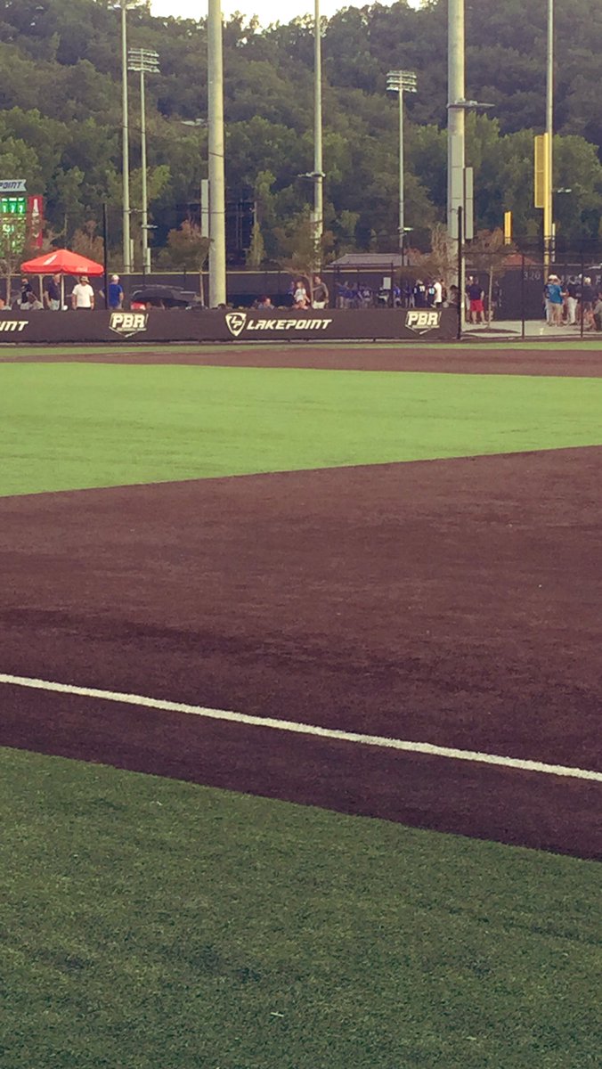 <a href="/StlnatsRhodes/">STLNatsRhodes</a> heads into Lakepoint for @PBRTournaments 17u Nationals. 6’2” 185 LH Jack Bollinger takes the bump tonight!!