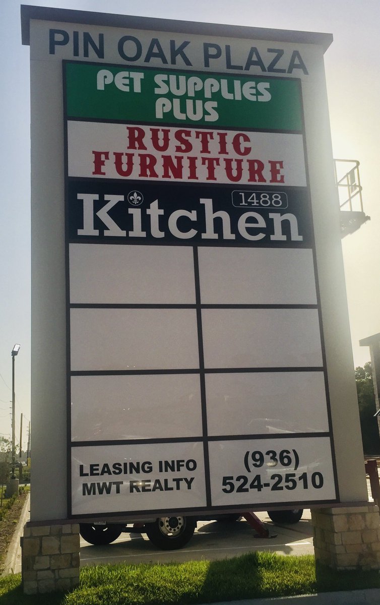 1488Kitchen's tweet image. Signs are up! It won’t be long now before you can enjoy a meal at Kitchen 1488 in #Conroe / #TheWoodlands #restaurant #texas #cajunfood