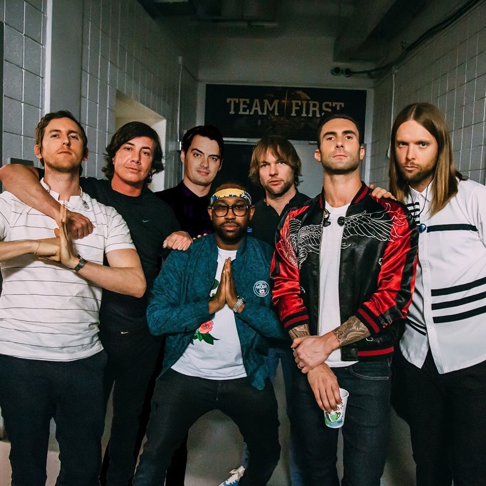 AmboeNews's tweet photo. El bajista de Maroon 5 se toma un descanso por un caso de presunta violencia doméstica

Leé más acá 👇
https://t.co/AWgiP4l68M

#maroon5 #maroonfive #mickeymadden #adamlevine #jamesvalentine #losangeles #california #argentina #misiones #amboe #news https://t.co/3rJU94uFUi