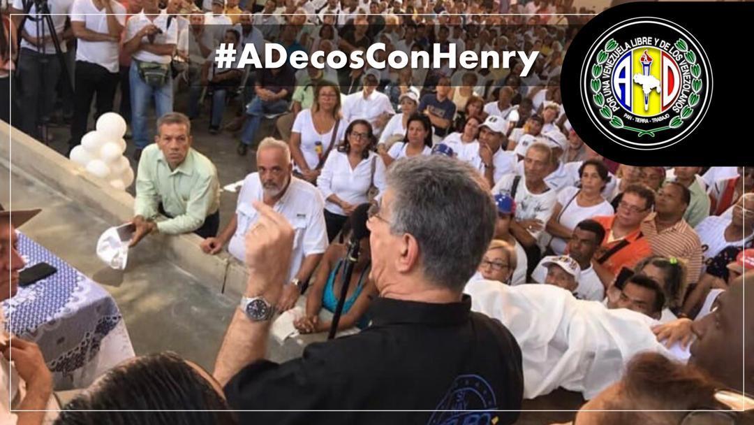PieroMaroun's tweet photo. El régimen a través de sus alacranes creyó que intervendría nuestro partido para ponerlo a su servicio, pero sólo encuentran rechazo porque el motor de @ADemocratica es un sentimiento sembrado en el pueblo, es la moral de su militancia y la dirige @hramosallup. #ADecosConHenry https://t.co/m452mnuQGe