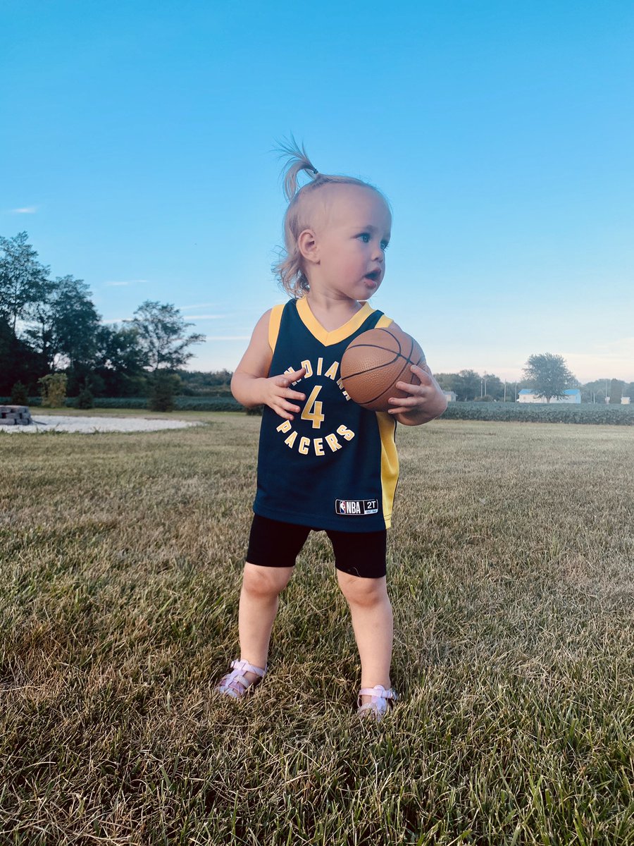 nataliegrider97's tweet photo. 𝙸𝚗𝚍𝚒𝚊𝚗𝚊 𝙿𝚊𝚌𝚎𝚛𝚜 シ

 @VicOladipo https://t.co/1Tc4EMxMJ5