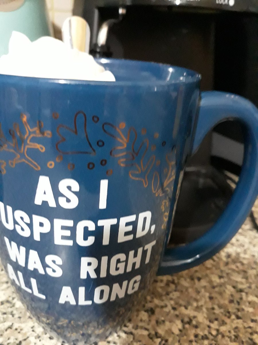TheGinaGi's tweet photo. I'm burning the midnight everything, so I made myself a snickety snack. I'm working on @research_sw, among other things. #USC #DSW #SocialWork #DoctoralLyfe #SWTech #AcademicCoffee #SocialWorkCoffee #swRk https://t.co/ofvr5ZMAiD