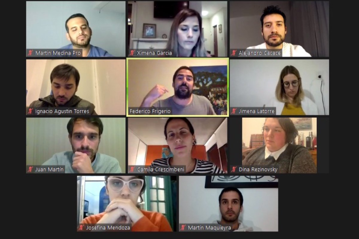 alejandrocacace's tweet photo. 💻 Los diputados #Sub35 de @juntoscambioar estuvimos conversando sobre temas de actualidad y de interés que nos involucran a todos. ¡Gracias por acompañarnos en vivo a través de #facebook! https://t.co/emZ4wH5Vfc