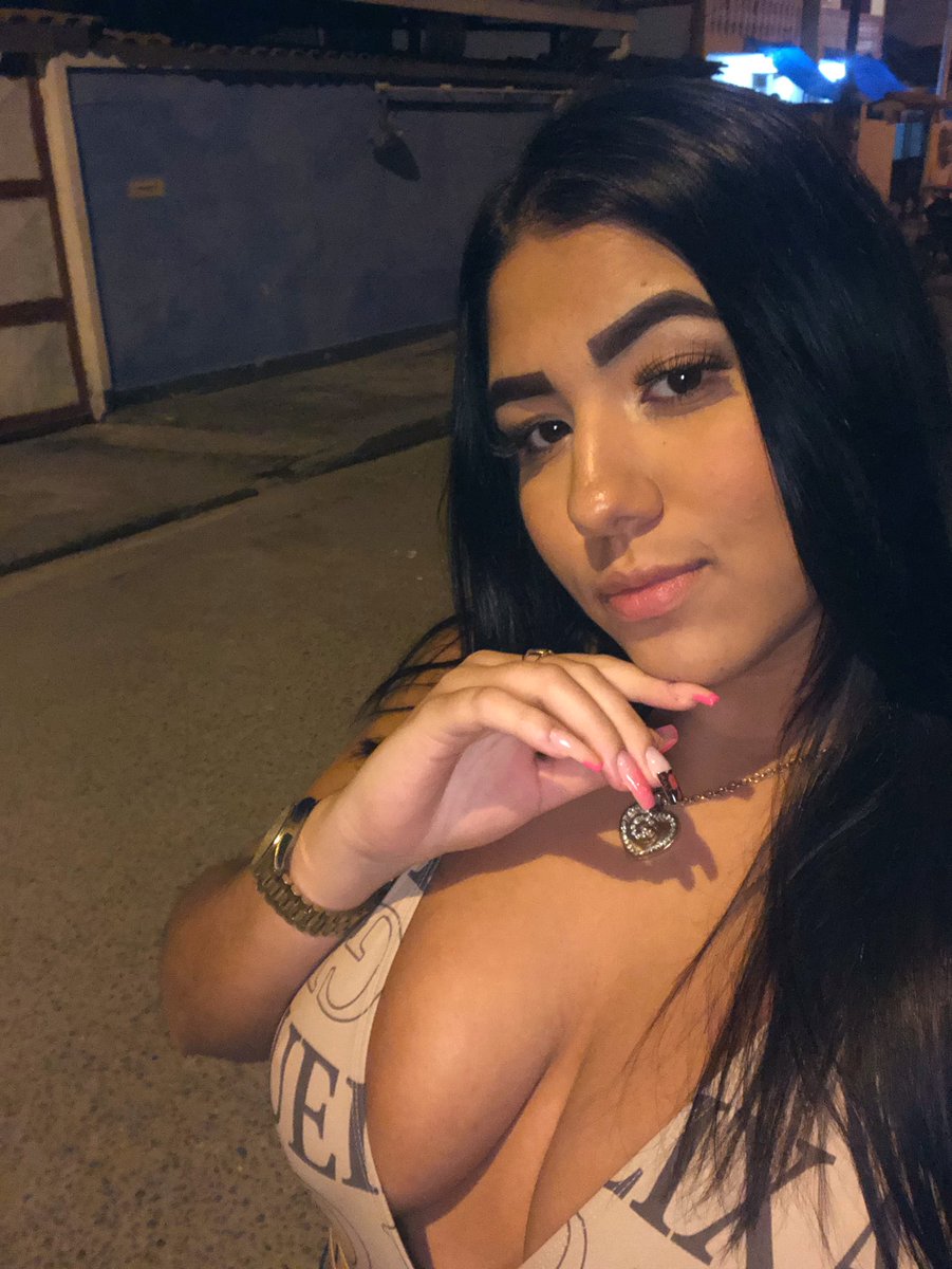 Amandaandreoll7's tweet photo. Chata, enjoada, abusada rs 🥰✨ https://t.co/yIUdhvCV2k