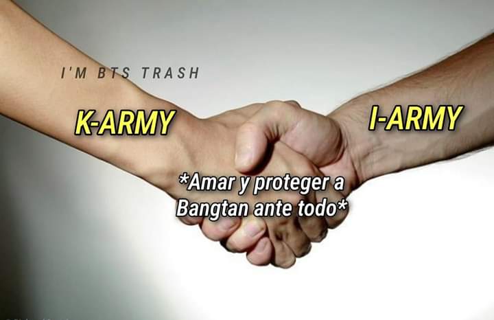 vantie13434's tweet photo. Melanie: “Estás protegiendo a una persona que no te conoce, una persona que no necesita tu protección” 🤦‍♀️

Bangtan: "Te protegeremos y  nos protegerás, pase lo que pase en el futuro" ✨

SWEET NIGHT BY KIM TAEHYUNG
@BTS_twt https://t.co/v3yqfAo0z5