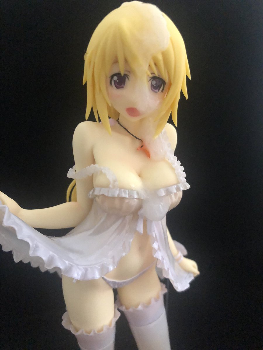 Svan33352513's tweet photo. シャルにぶっかけ
#フィギュアぶっかけ https://t.co/D7wEmy8F0W