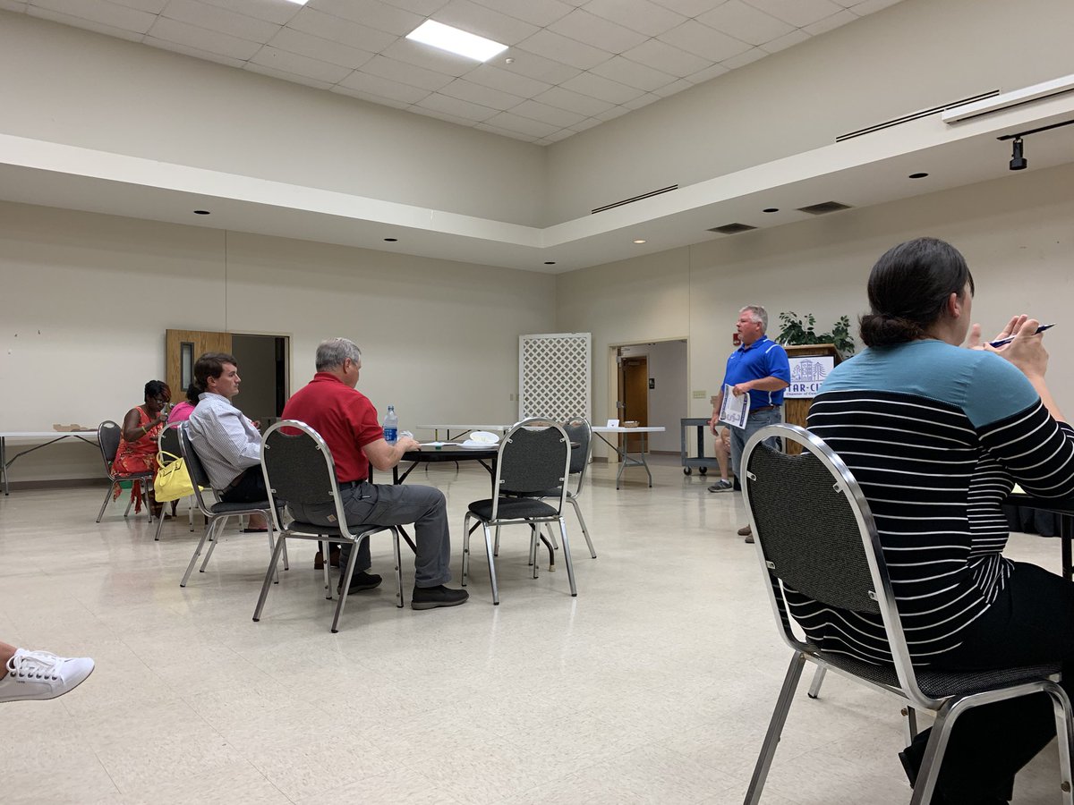 lbengilmore's tweet photo. Always good to be in Star City, Arkansas! Thanks to the Star City Area Chamber of Commerce for hosting this update from the Star City School District on the upcoming school year and what this means for students, parents, and teachers. #BenGilmoreforStateSenate #SEArk #Senate26 https://t.co/moYxjilOxQ