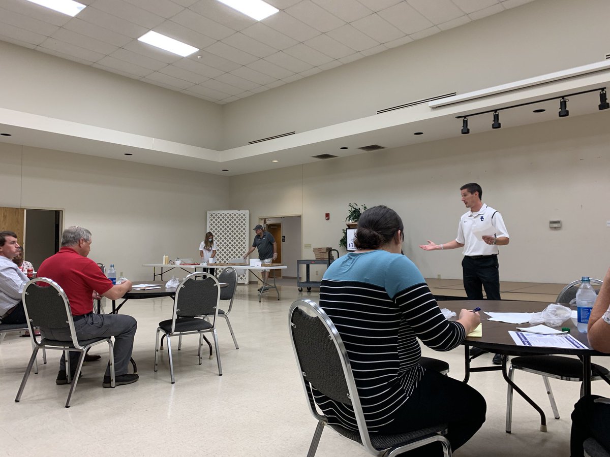 lbengilmore's tweet photo. Always good to be in Star City, Arkansas! Thanks to the Star City Area Chamber of Commerce for hosting this update from the Star City School District on the upcoming school year and what this means for students, parents, and teachers. #BenGilmoreforStateSenate #SEArk #Senate26 https://t.co/moYxjilOxQ