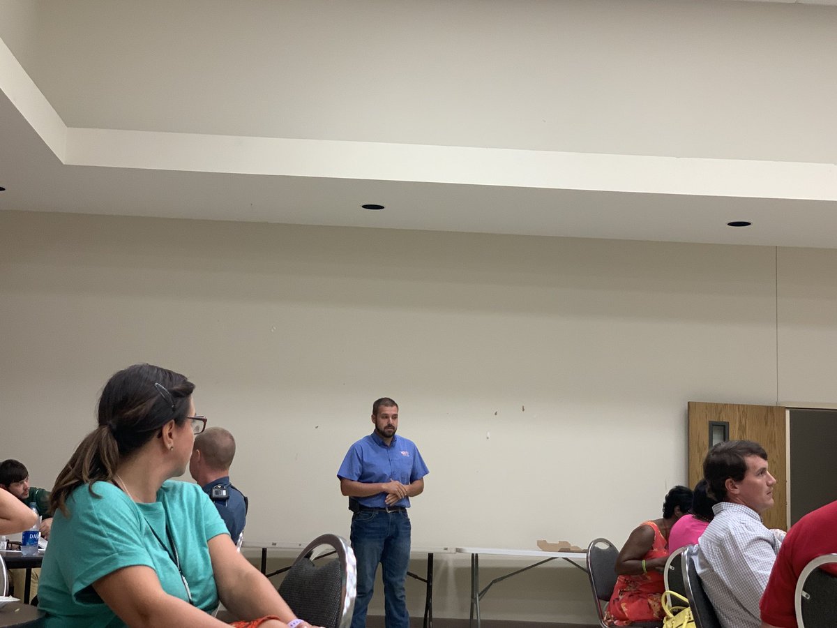 lbengilmore's tweet photo. Always good to be in Star City, Arkansas! Thanks to the Star City Area Chamber of Commerce for hosting this update from the Star City School District on the upcoming school year and what this means for students, parents, and teachers. #BenGilmoreforStateSenate #SEArk #Senate26 https://t.co/moYxjilOxQ