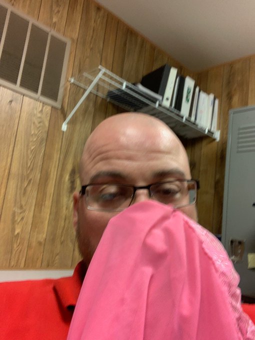 #rtgame #loser #paypig #PayUp loser wants to play while he smells my ass!! $3 comment $3 love $5 retweet<a href="/tag/rtgame"class="tags">#rtgame</a><a href="/tag/loser"class="tags">#loser</a><a href="/tag/paypig"class="tags">#paypig</a><a href="/tag/payup"class="tags">#PayUp</a>