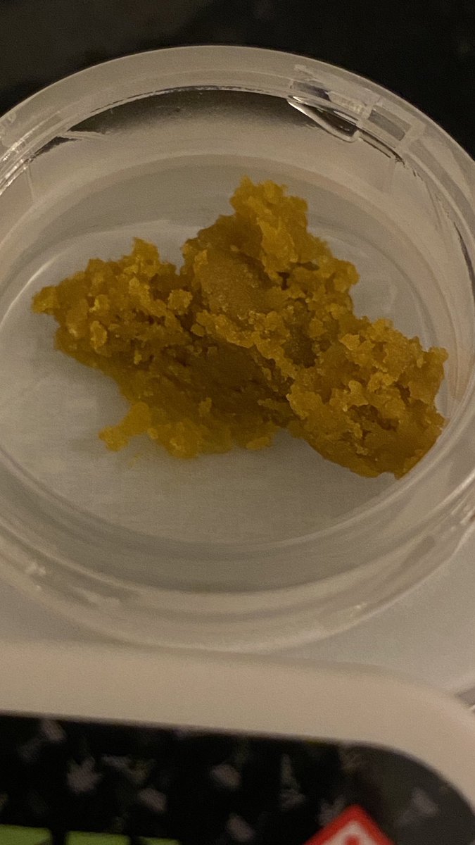 EmeraldZoo's tweet photo. Trying out some more #LemonFizz and enjoying the evening. Ya all take care of one another. Itโs #DabThirty for me. Gโnite ya all. #ZooAfterDark https://t.co/KUOM54q4Vu
