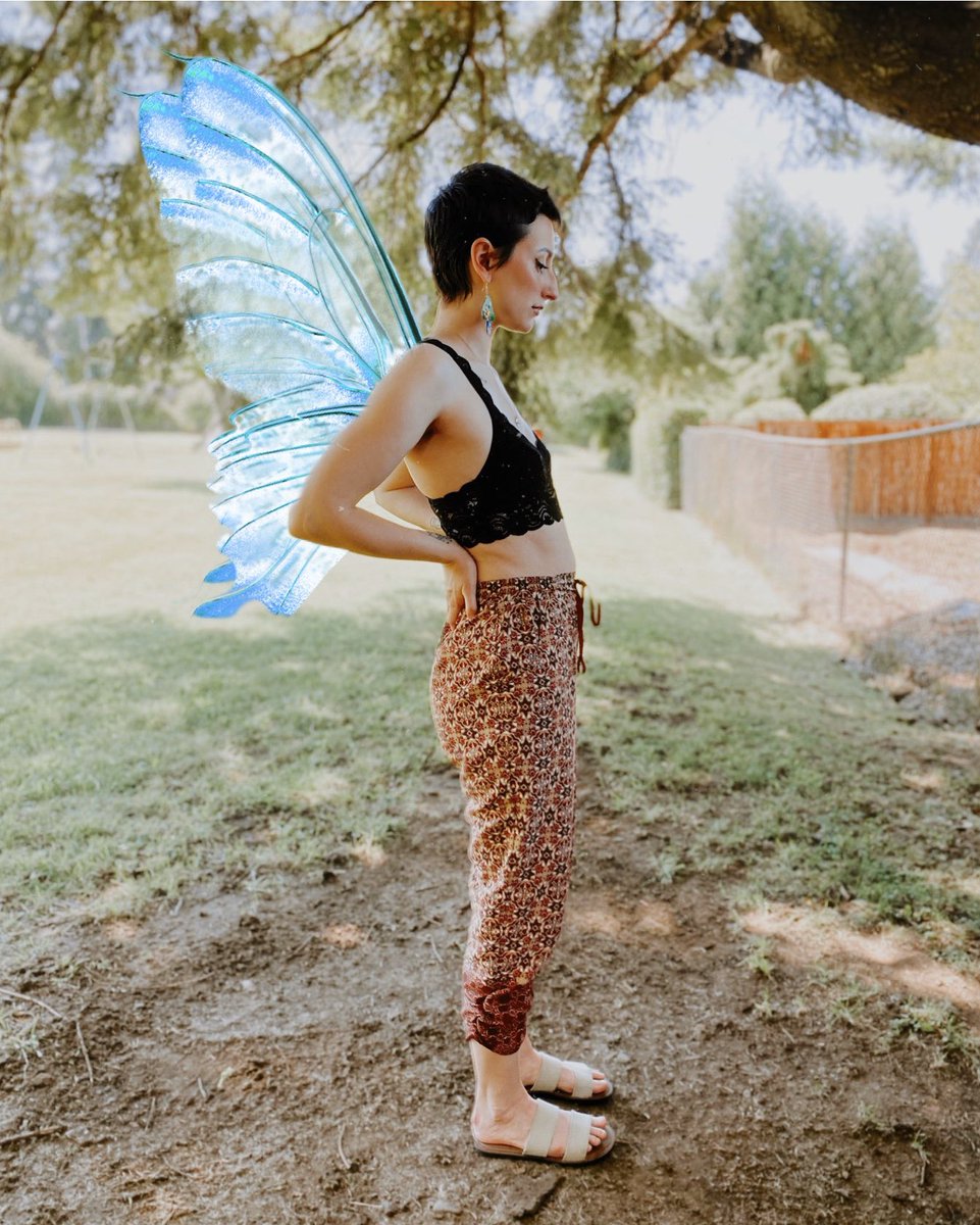 hellmouthboy's tweet photo. No edit needed Jonni is just fairy https://t.co/ftZuGpzmmx