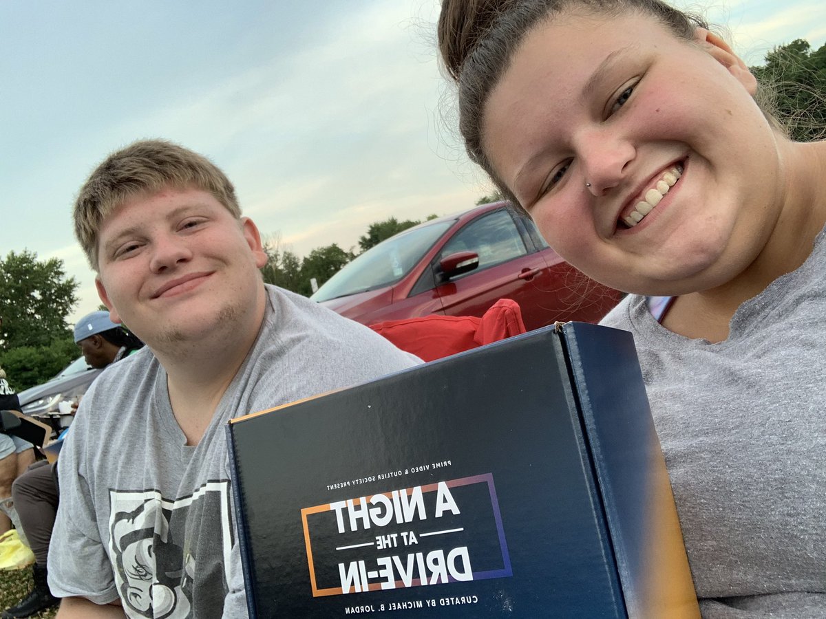 AlexandreaH16's tweet photo. Thanks @michaelb4jordan for the free movie and snacks ❤️📽🍿 #anightatthedrivein #pathwater #springmilldrivein https://t.co/OpJ2JKJaGJ