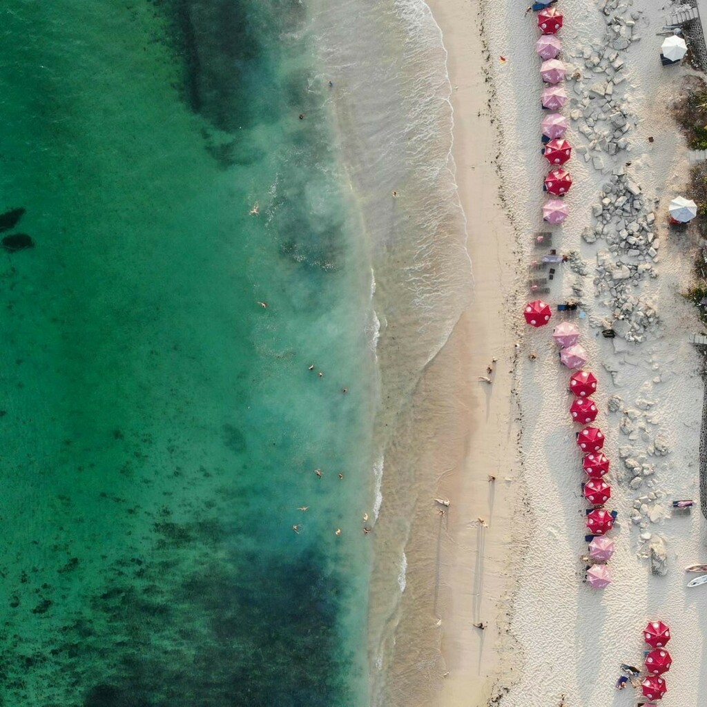 waipastudio's tweet photo. Red or pink umbrella?⁣
.⁣
.⁣
.⁣
#umbrella #beachumbrella #beach #coast #aerial #drone #djiinspire1 #aerialphotography #seaside #dji #birdeye #papparazzi #colorful #green #red #pink #coastline #sand #swimming #ocean #oceanview #vacationmode #fromwhereidrone #dronesdaily #water https://t.co/PbVxg6jAys