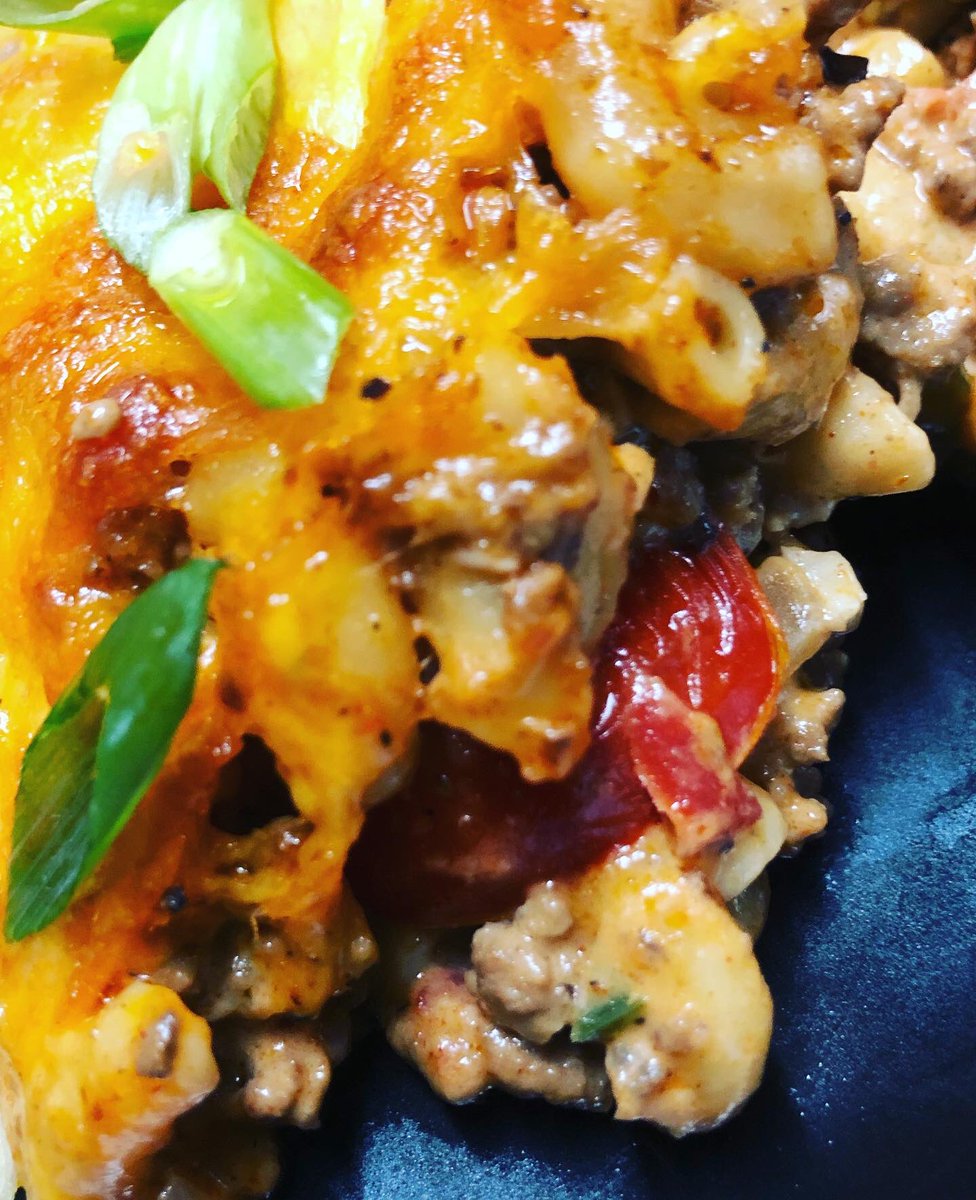 MrChefLobbyist's tweet image. Wednesday Evening Dinner: Mrs. Ollie D. Coleman’s Southern Help Yourself Casserole with Spicy Cheese Sauce and Baby Tomatoes #cheflobbyist #dinner #hamburger #helper #tomatoes #pasta #gouda #sauce #greenonions #food #foodie #cheflife #cheese #houston #comfortfood #southernfoodway