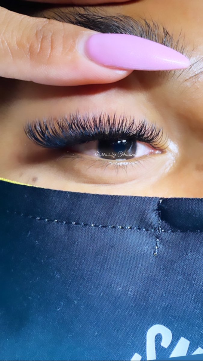 lashesbychrissy's tweet photo. Volume lashes by Christina using @xtremelashes #sflashes #sf #unionsquarelashes #sflashextensions https://t.co/aWjTi1EduI