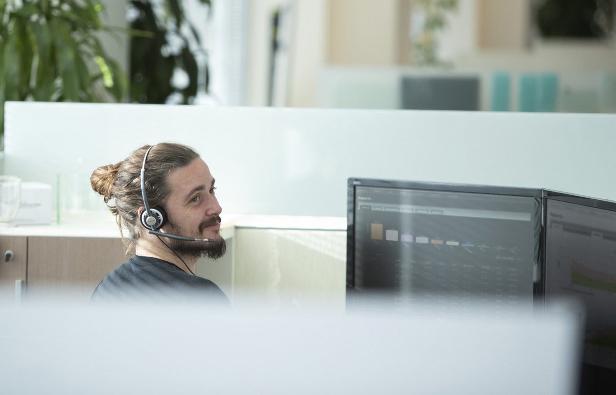 PolyCompanyAPAC's tweet photo. 3 ingredients to exceed customer expectations – Join @RichardK_Poly at @Genesys' virtual #GSummit ANZ event.

Read more on the #PolyBlog 👉🏻 https://t.co/6rktZuMfPw https://t.co/ARVl3yp6Tc