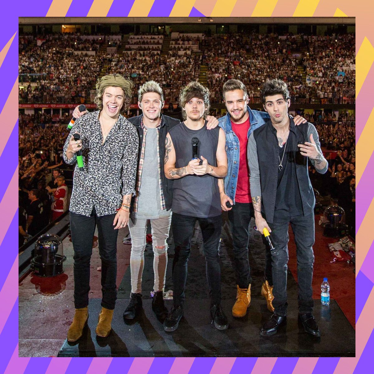 ITMNewsOk's tweet photo. 🎵| ¡ @OneDirection celebra una década en la industria musical y prepara sopresas para festejar sus 10 años como banda! 🥳👌🏼 ¡Te contamos QUÉ preparan los chicos para el PRÓXIMO JUEVES! ➡️ https://t.co/Aw6HLfv67b https://t.co/msXYsu9TFg