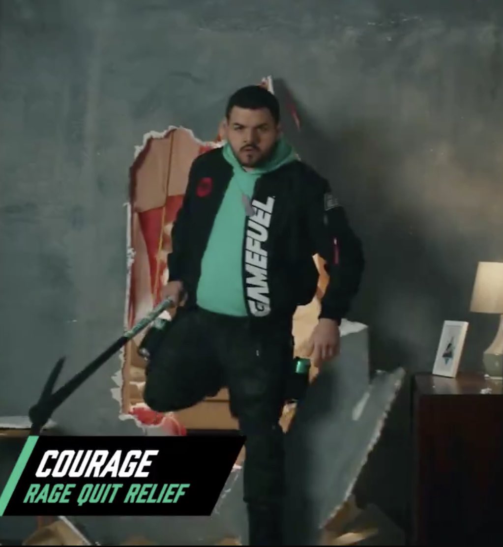 ChokingHZRD_'s tweet photo. @GameFuel @CouRageJD @Yassuo Same Energy https://t.co/naFa8W4KLF