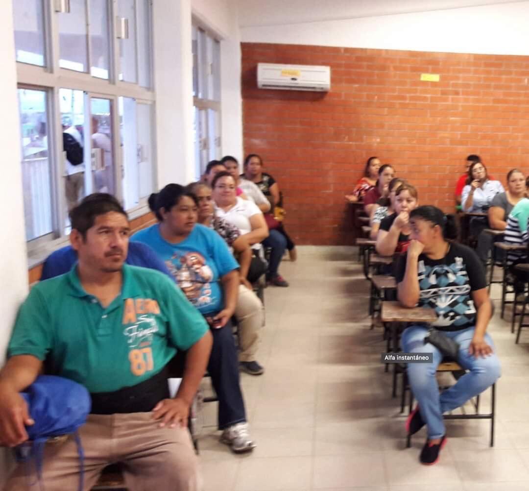 caroplataa's tweet photo. #RegresoAClases Así los niños de la primaria cuando regresen a clases...🙄🤔😂🤣🤣 https://t.co/scMqcipmsh
