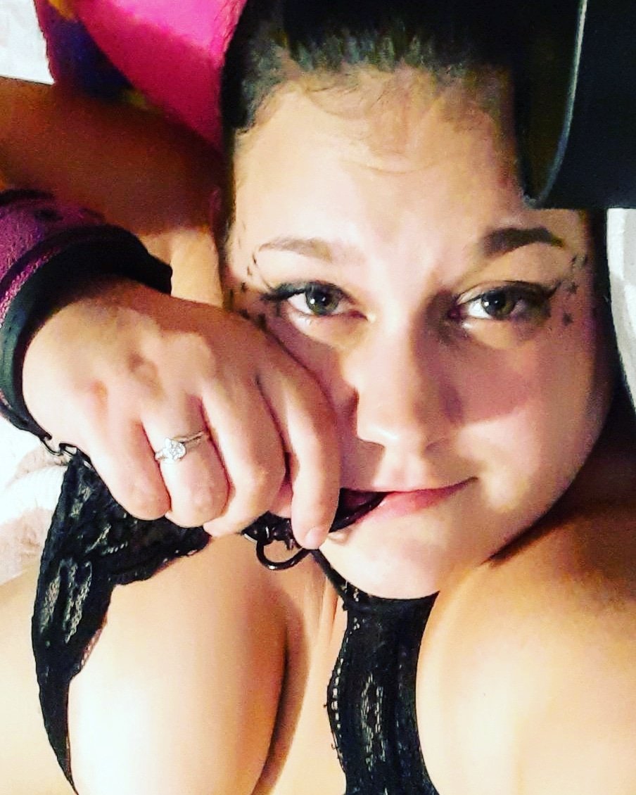 Lilmismuffintop's tweet photo. Follow my onlyfans!!! Its up!! https://t.co/Wx2SWAz29E
