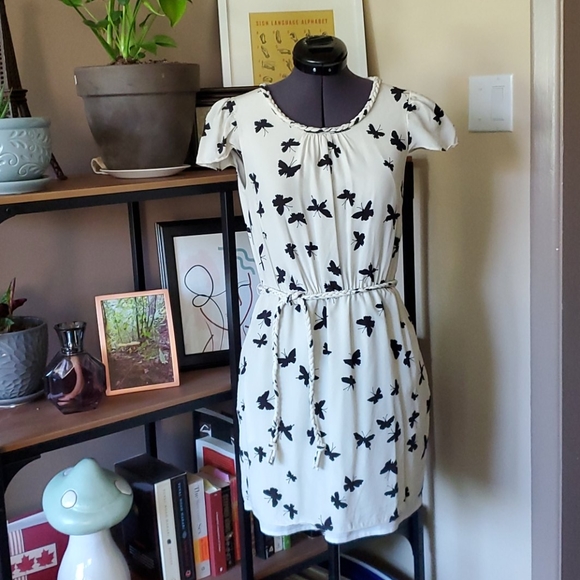 So good I had to share! Check out all the items I'm loving on <a href="/Poshmarkapp/">Poshmark</a> from <a href="/dyan_unrau/">Dyan Unrau</a> #poshmark #fashion #style #shopmycloset #prettyangel #katespade: posh.mk/dkFDTPoG97