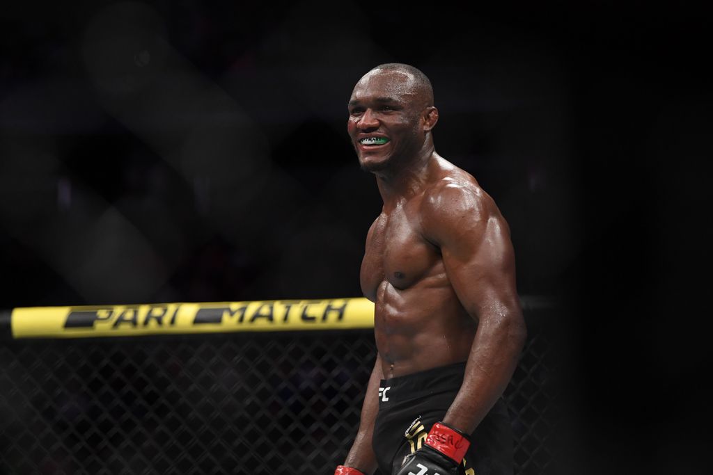 VanDeportiva's tweet photo. Han vuelto los golpes al octágono, en la Isla de la UFC se ha disputado el primer titulo, con la victoria de Kamaru Usman quien retiene su titulo welter frente a Jorge Masvidal. #ViveLosDeportes #UFC #welter #MMA https://t.co/BHQcDkcQGa https://t.co/4grf8MtFYg