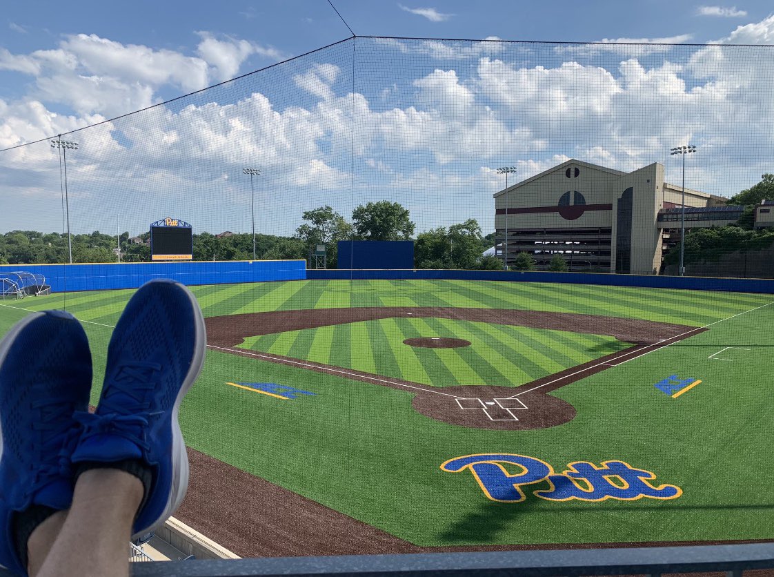 quinkonuszewsk1's tweet photo. Blessed to announce that I will be continuing my academic and athletic career at the University of Pittsburgh. I would like to thank my friends, family, teamates, and coaches. Thank you to everyone who has helped me get this far.  @CoachMikeBell22 #hailpitt https://t.co/IX7dcE8Hpi