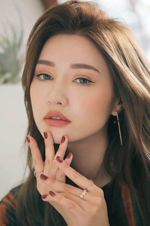 BabyPiggy88's tweet photo. ლ╹#พี่กล้วยinstock╹ლ
🦋🌈 มั่นใจถูกที่สุด‼️3CE Long Lasting Nail Lacquer #RD07
彡🌷EXP.2021 ราคาเพียง 150.-
彡🌷EXP.2022 ราคาเพียง 190.- (ราคาปกติชิ้นละ 490.-)
♡ ยาทาเล็บสีน้ำตาลแดงตุ่นๆ สีนี้สวยมาก!
#พร้อมส่งBabybanana #ชี้เป้าโปรถูก #howtoperfact #พรีออเดอร์เกาหลี https://t.co/qWozu0re5V