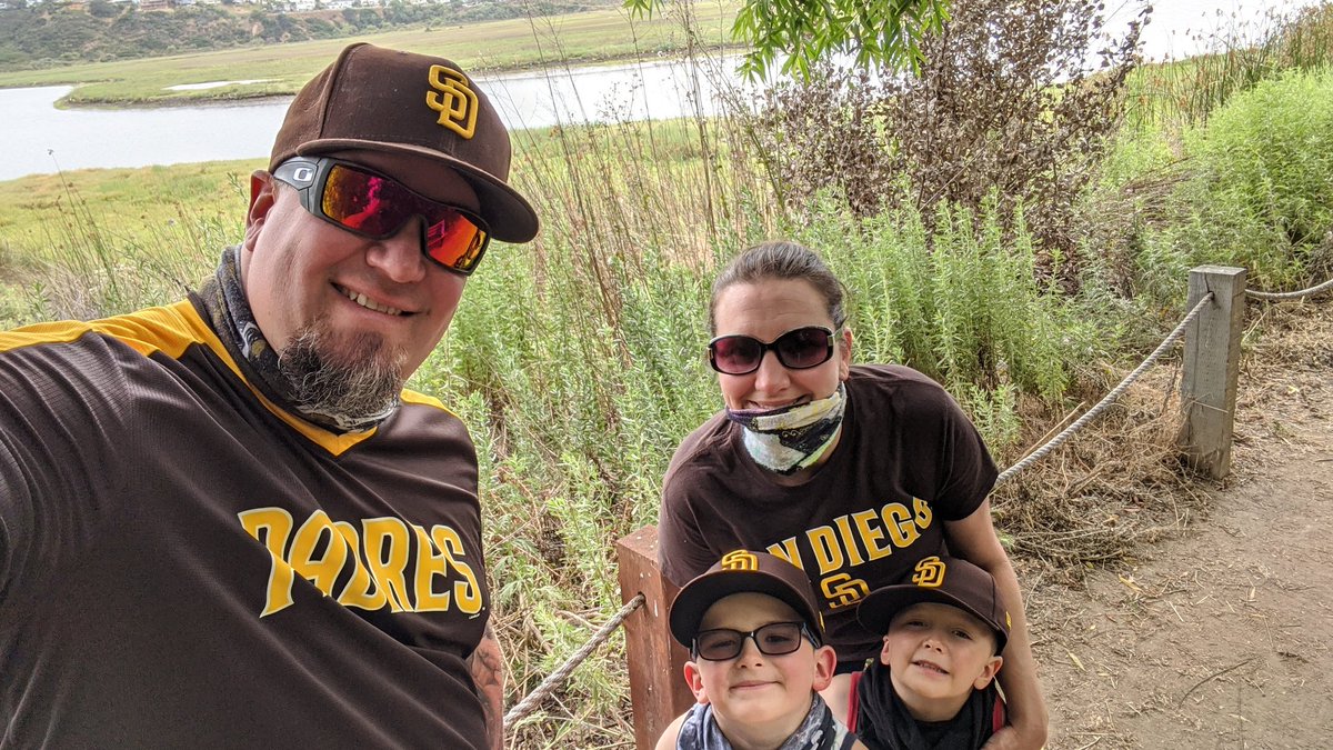 Sequoyha2's tweet photo. Chromecasting the game at home. Loving it! #Friarfaithful Go @Padres !! https://t.co/PE8aBsHVsp