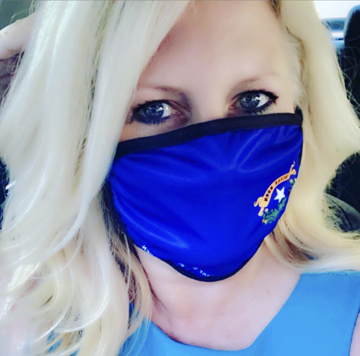 jenpbradley's tweet photo. Love my #Battleborn mask from the @lvchamber supporting my small business!  Thank you, @sddoebler! #MaskupForNevada #JBPublicRelations #MaskTaskForce #SupportLocalBusinesses https://t.co/fURPAqcmOz