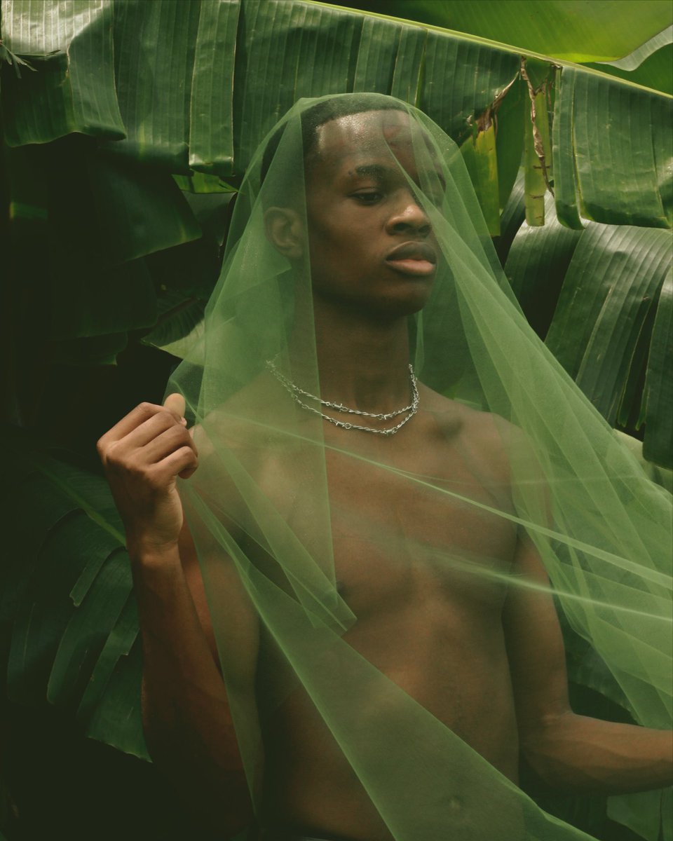 iamchubs_'s tweet photo. M E L A N I N 🌿 https://t.co/238VxqGP4R