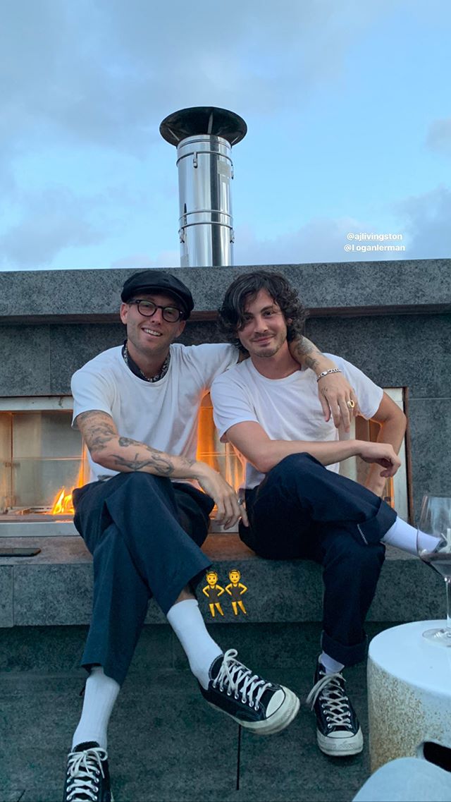 DailyLerman's tweet photo. .@LoganLerman junto su amigo Andrew (via analuisacorrigan en sus historias de IG) https://t.co/8viVOlEQHZ